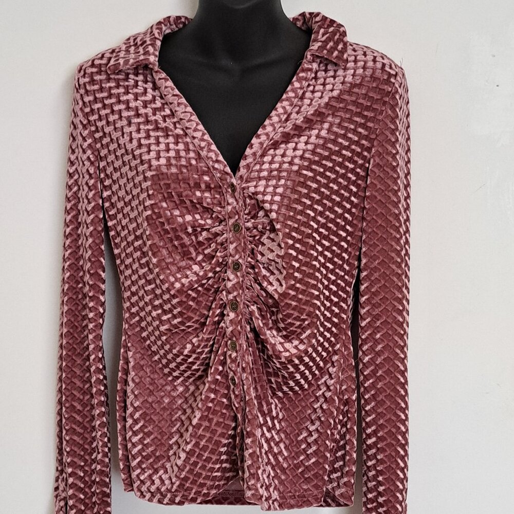 Millibon Velvet Textured Button-Down Pink Long Sleeve Top NWT Size Misses Med